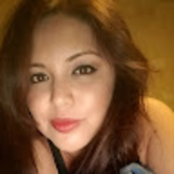 Meet your Posher, Janet - Picture 1 of 1